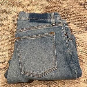 Abercrombie & Fitch the mom High Rise Jeans